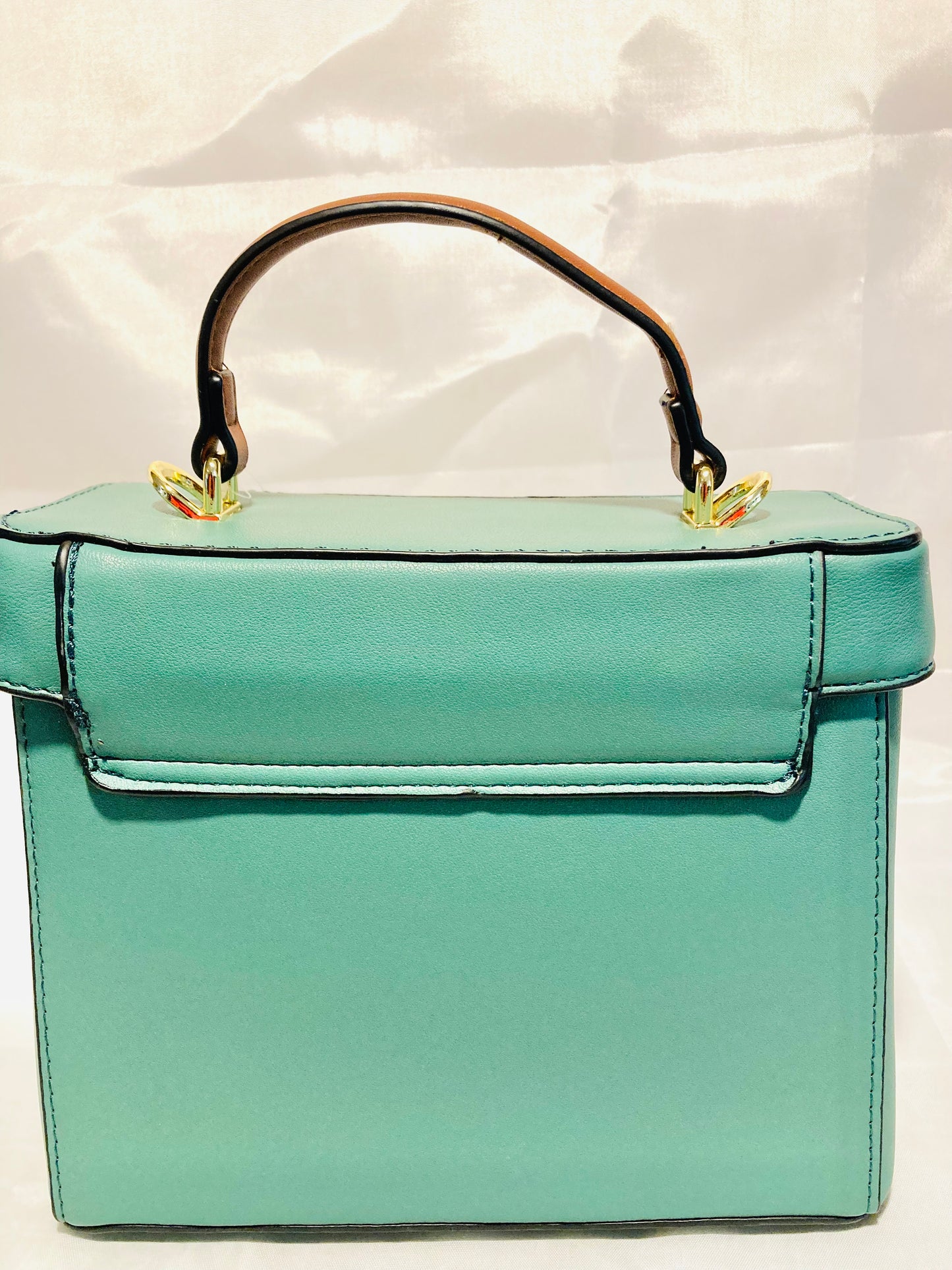 *NEW* Mint green box purse