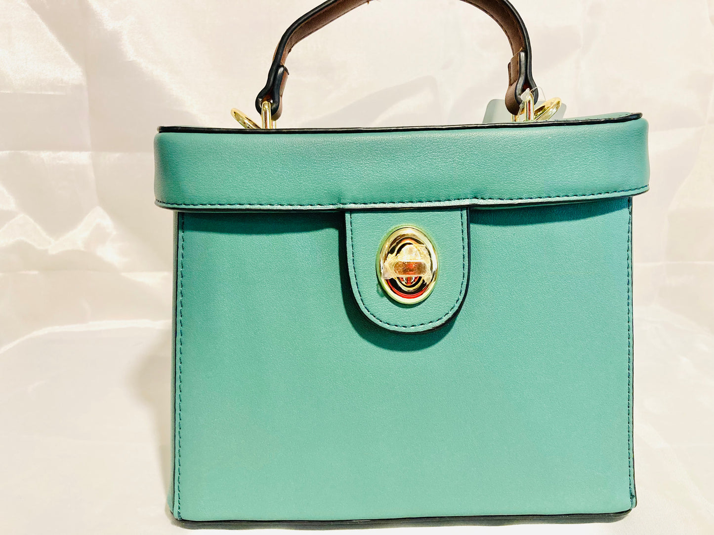 *NEW* Mint green box purse