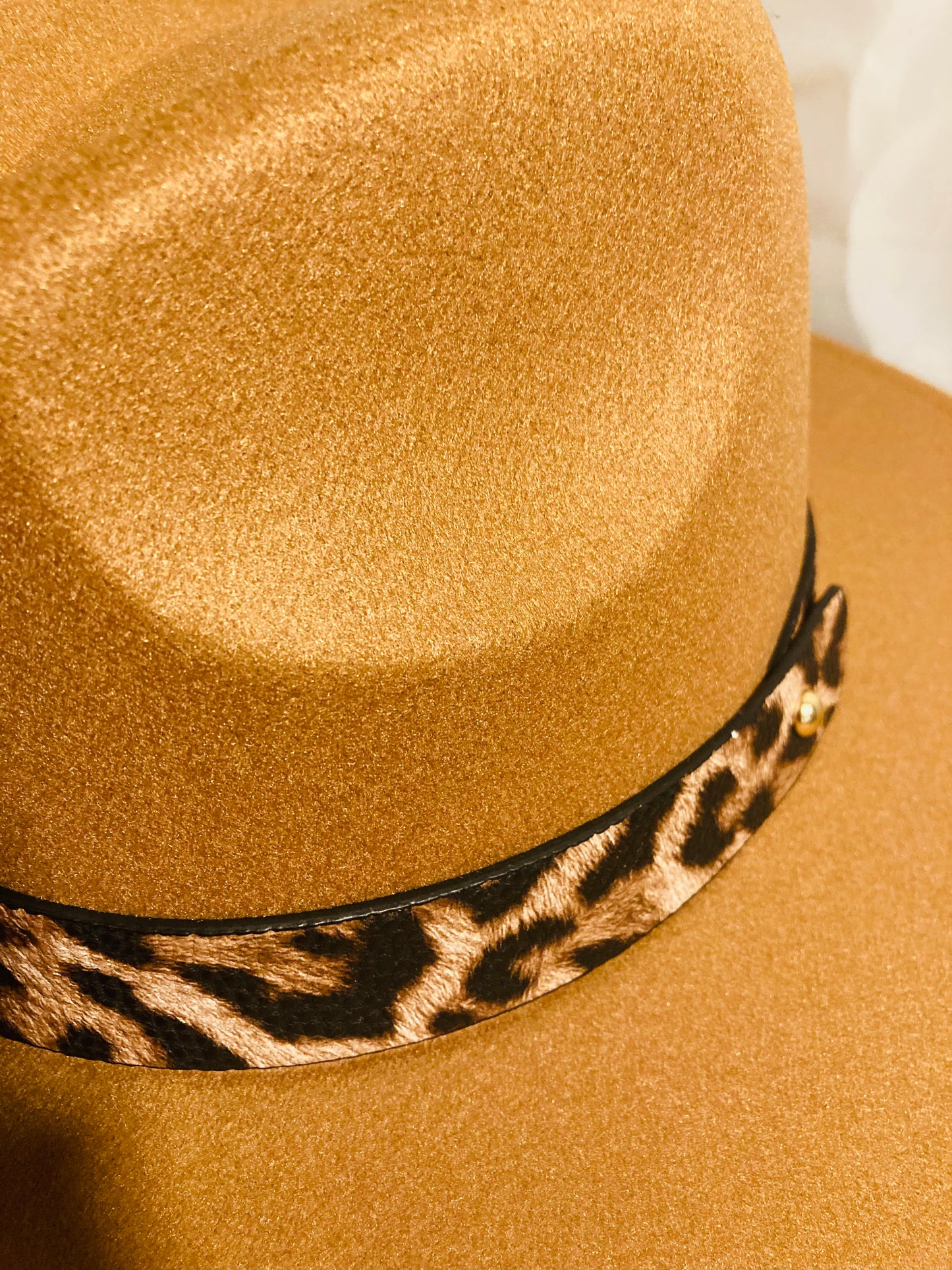 Leopard strap Flat Brim Fedora Hat and Oblong Scarf Set